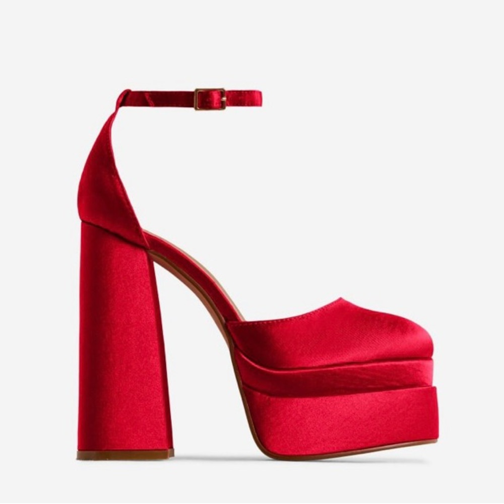 Red platforms - Picture 5 of 5